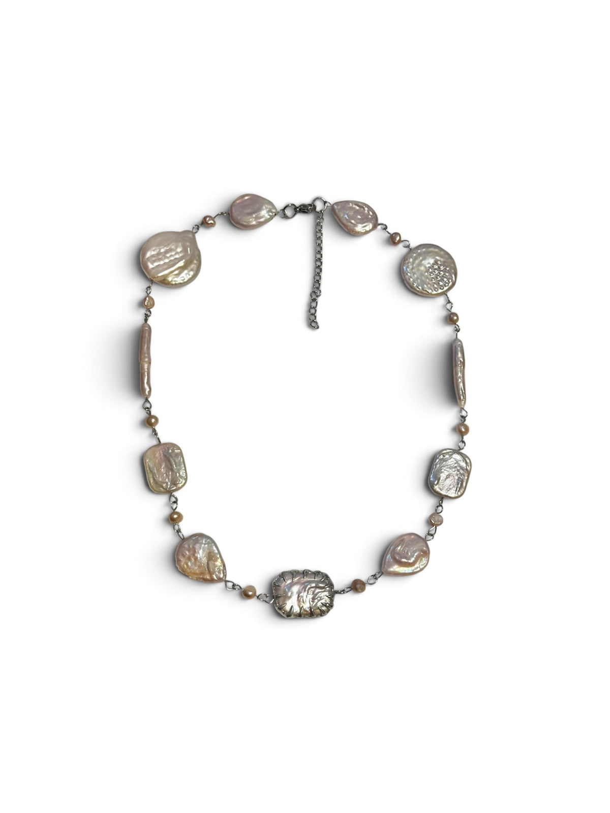 Pink baroque pearl choker