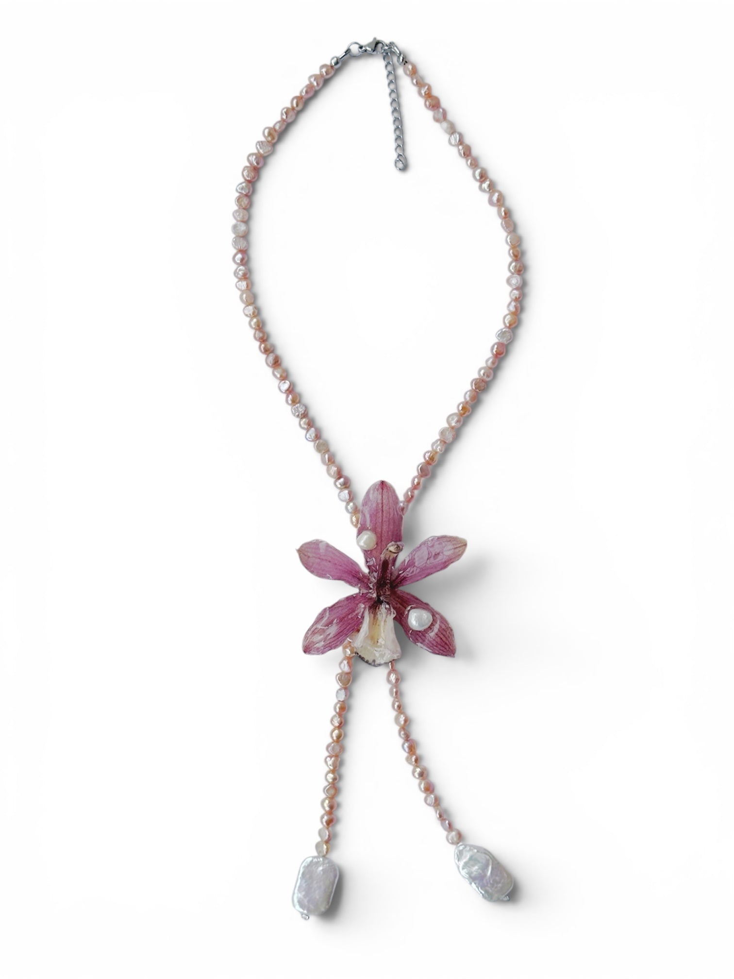 Silk necklace