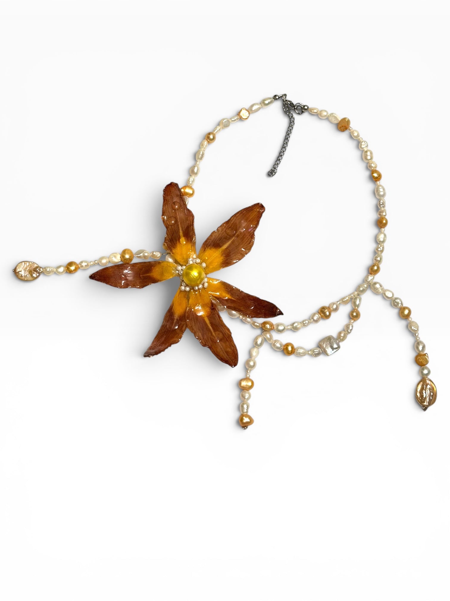 Daylilly necklace